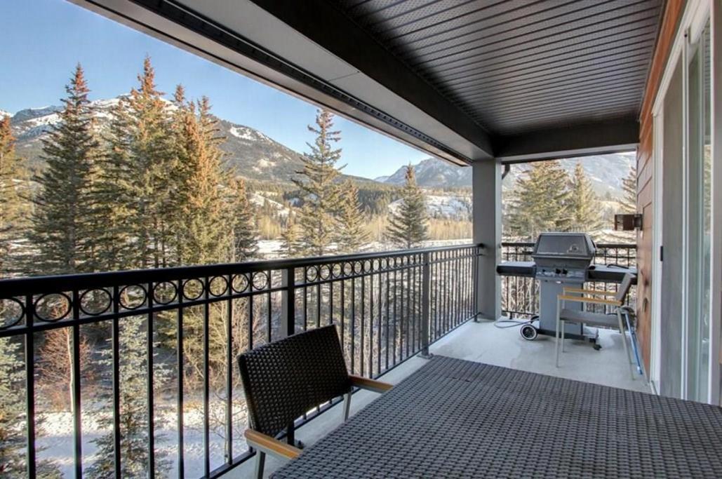 B&B Grand Rockies Resort 2Br 1Pullout Canmore Exterior photo